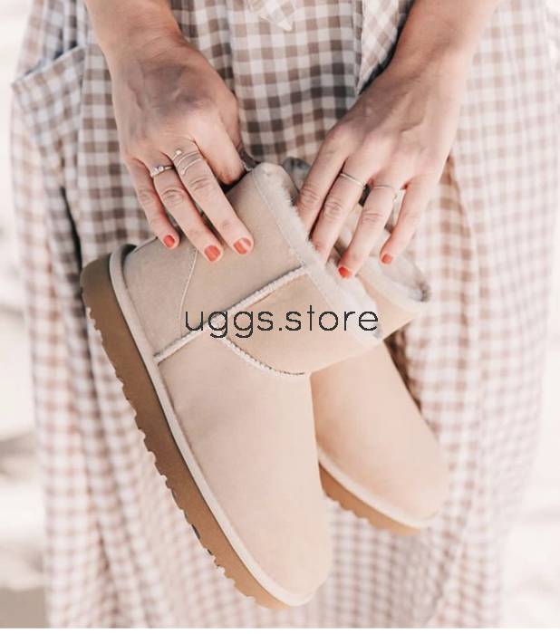 Classic Mini II Sand - uggs.store